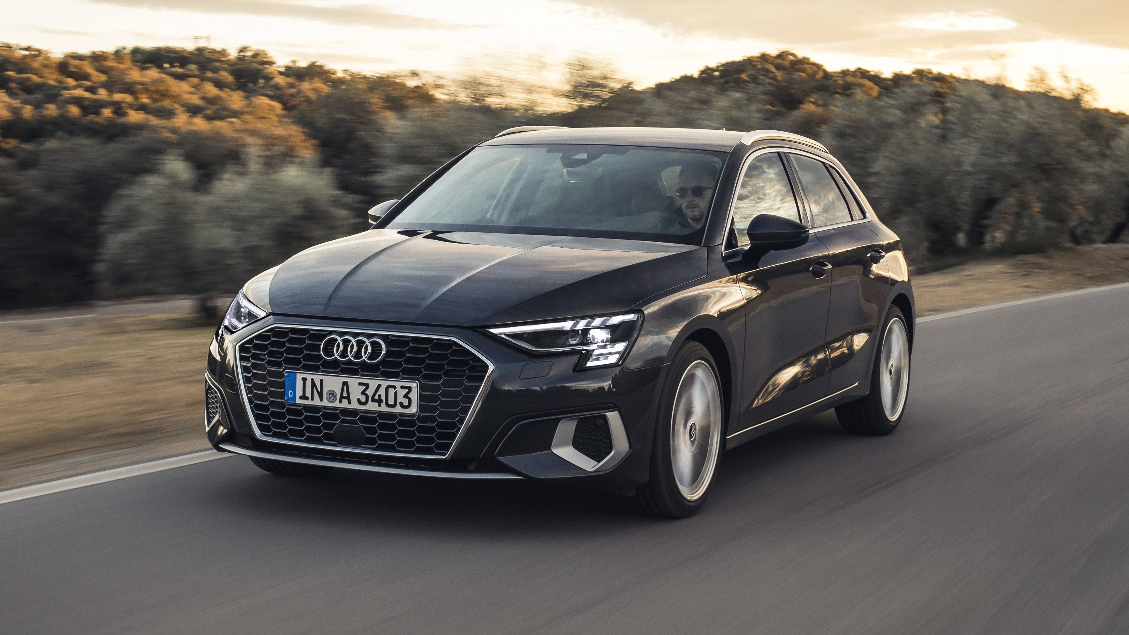 İlk Sahibinden, Hatasız Boyasız Fırsatı! Audi A3 Sportback 35 TFSI Advanced: Şehirli, Sportif ve Ekonomik Lüksün Adresi! - Yüklenen Görsel