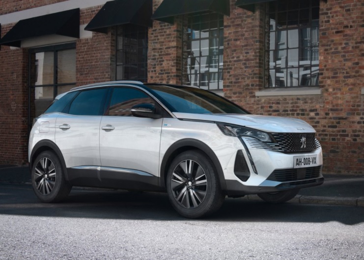 İlk Sahibinden, Hatasız Boyasız! Peugeot 3008 1.5 BlueHDi Allure EAT8: Kalite, Konfor ve Tasarımın Zirvesi! Dosta Gider Fırsatı!