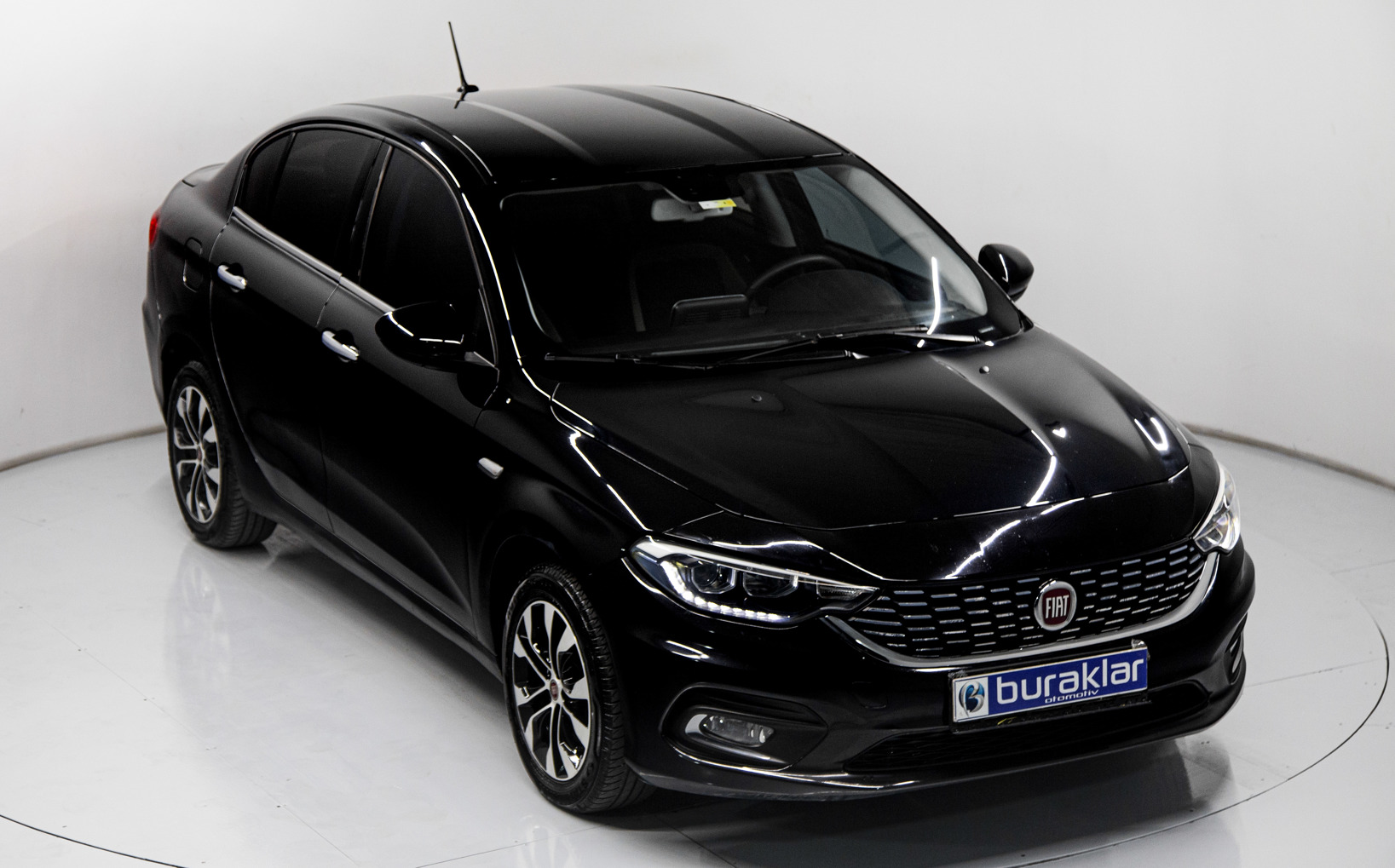 Pırıl Pırıl Beyaz İncisi! Fiat Egea 1.6 Multijet Lounge Plus: Dosta Gider, Hatasız! Alınır mı? Kronik Sorunları Neler? - Yüklenen Görsel